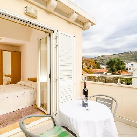 Relaxing Duplex A3, Close To The Sunset Near Dubrovnik, 2-4 *