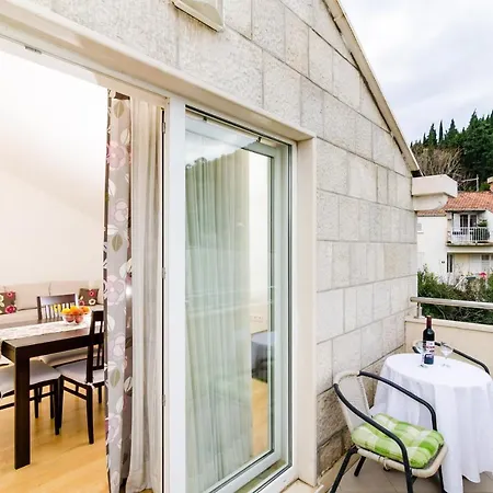 Relaxing Duplex A3, Close To The Sunset Near Dubrovnik, 2-4 * Dubrovnik